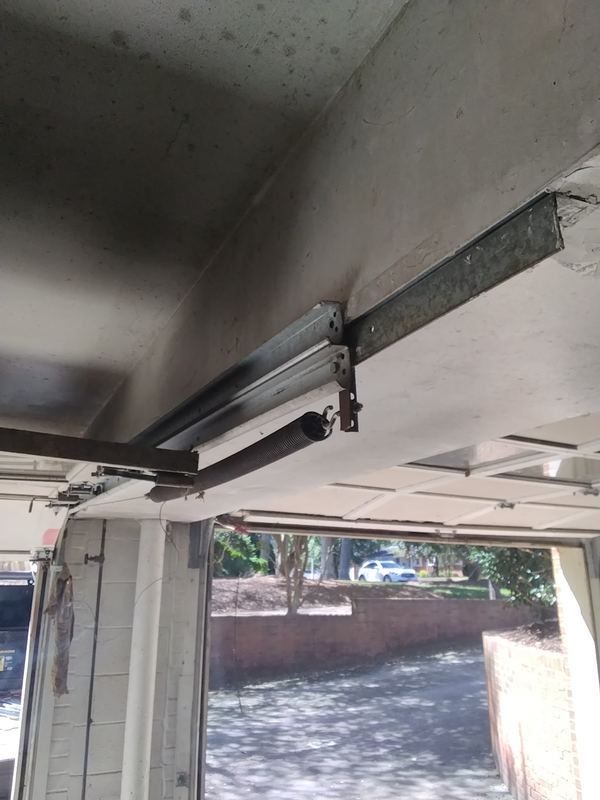 Garage door job photo #097